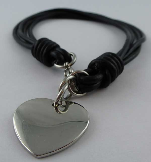 Lederarmband mit Herz inkl. Gravur